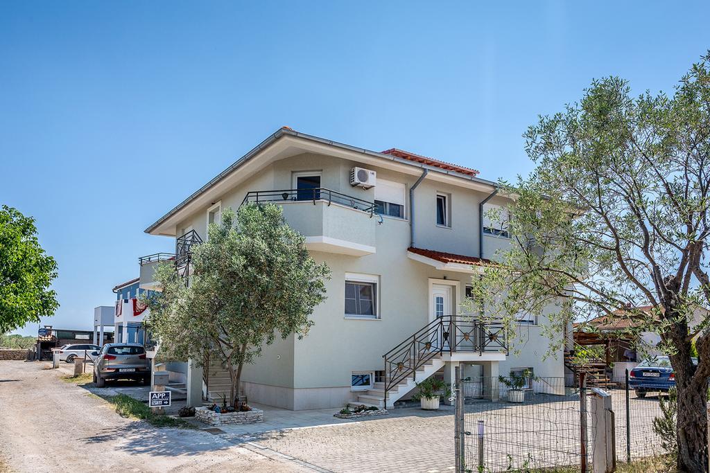 Apartments Lighthouse 法扎纳 客房 照片